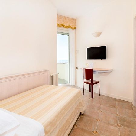 Universal Hotel Cervia Eksteriør bilde