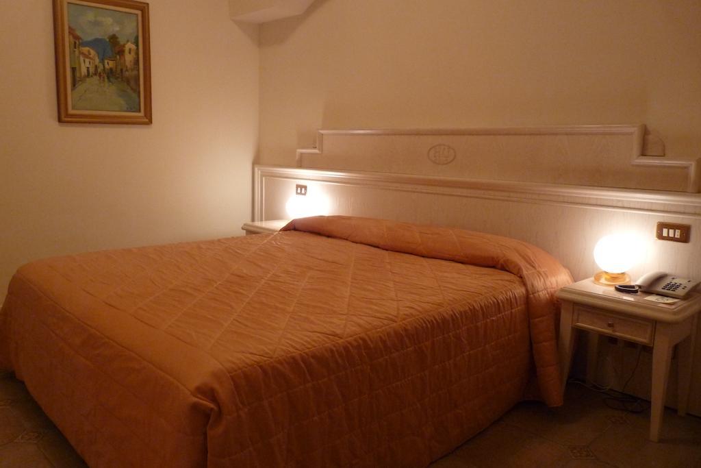 Universal Hotel Cervia Eksteriør bilde