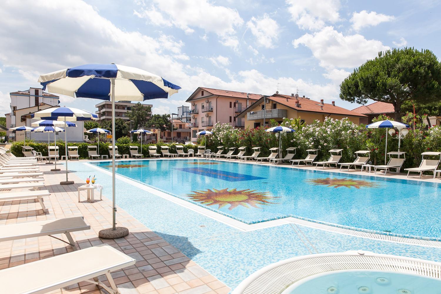 Universal Hotel Cervia Eksteriør bilde