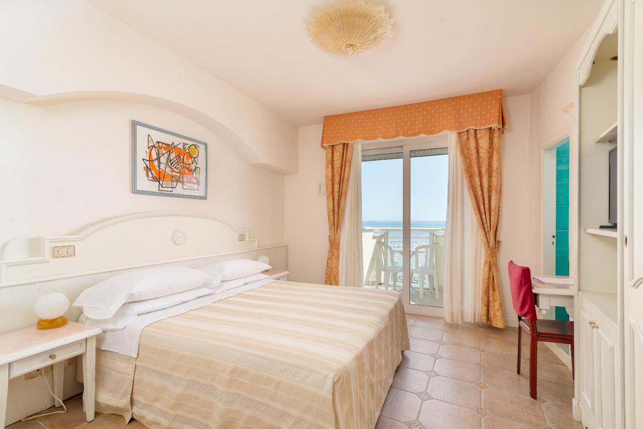Universal Hotel Cervia Eksteriør bilde
