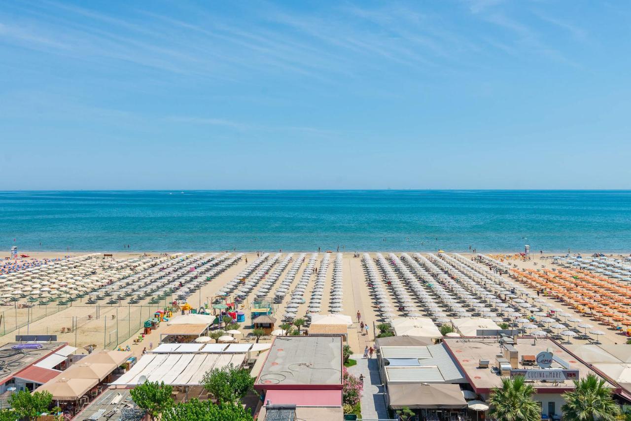 Universal Hotel Cervia Eksteriør bilde