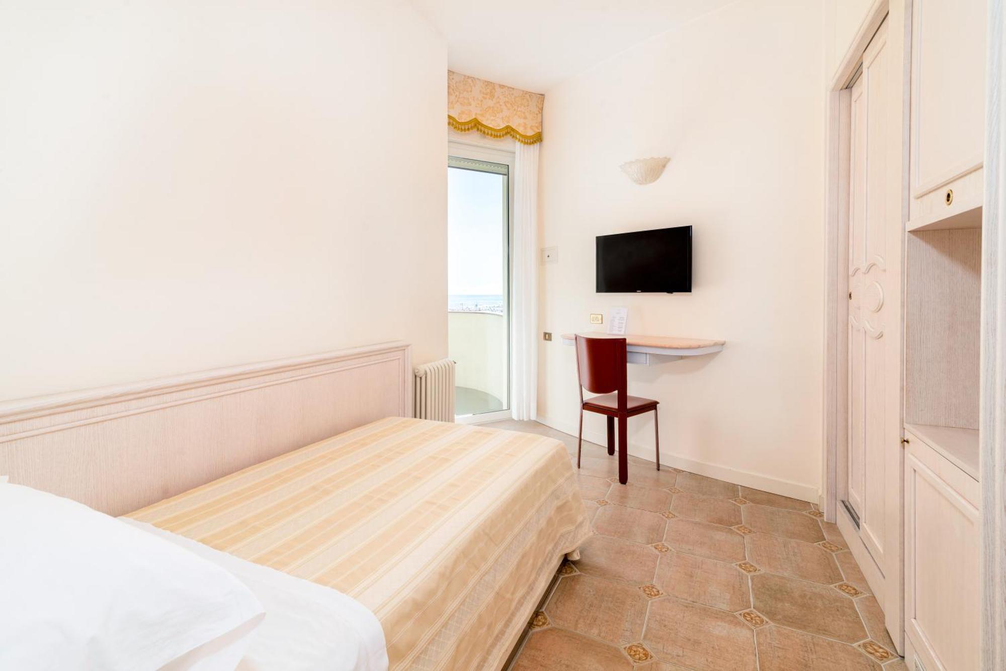 Universal Hotel Cervia Eksteriør bilde